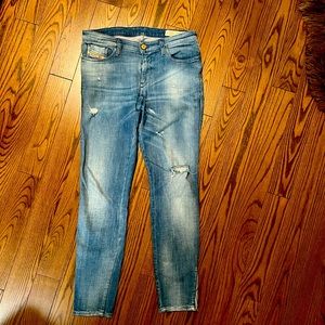 Jeans! Brands: Diesel, Zara, Gap